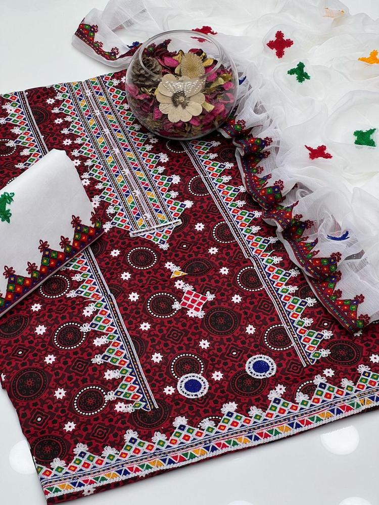 3 Pcs Women Unstitched Cotton Embroidered Suit