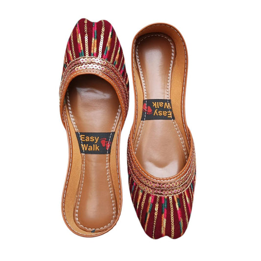 Women's Velvet Embroidered Khussa