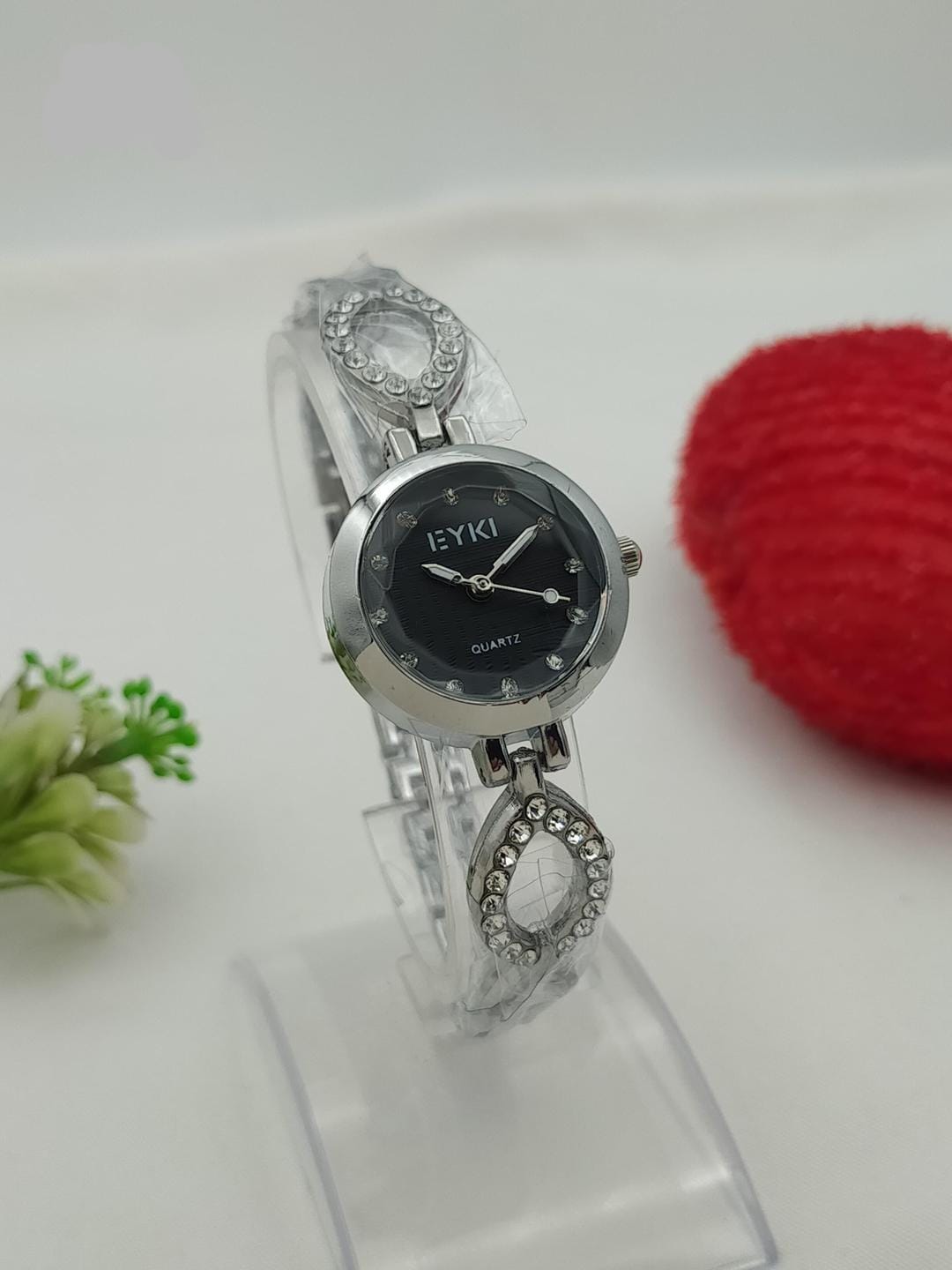 Women's Stylish Chain Watch