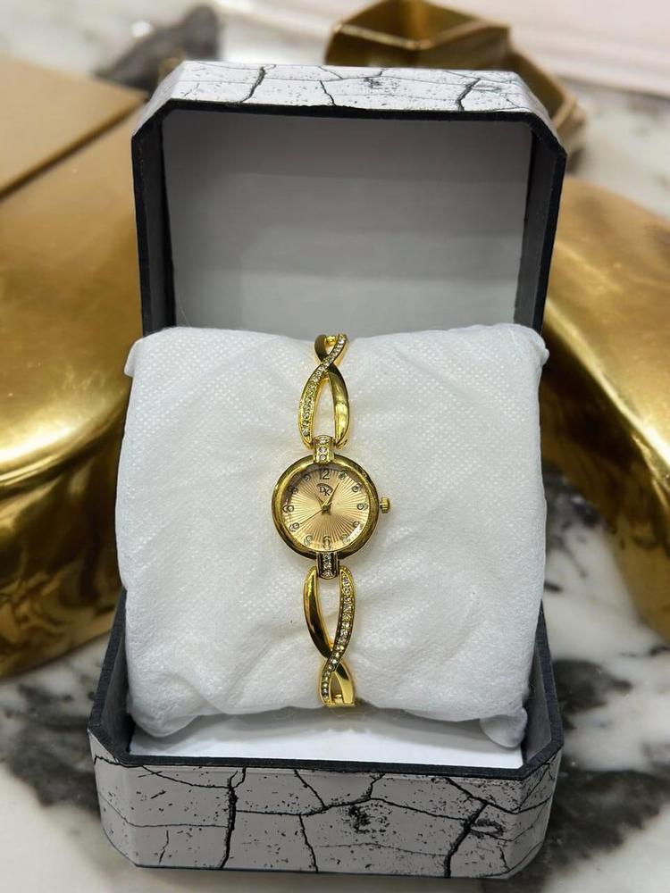 Women's Beautiful Golden Watch