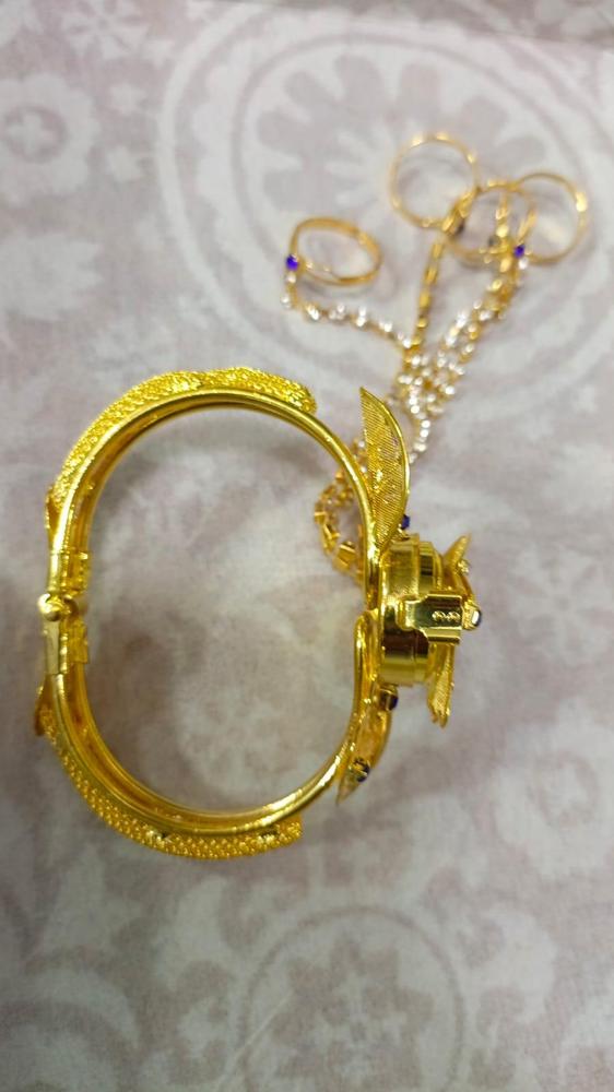 Women's Gold Plated Beautiful Bracelet Watch