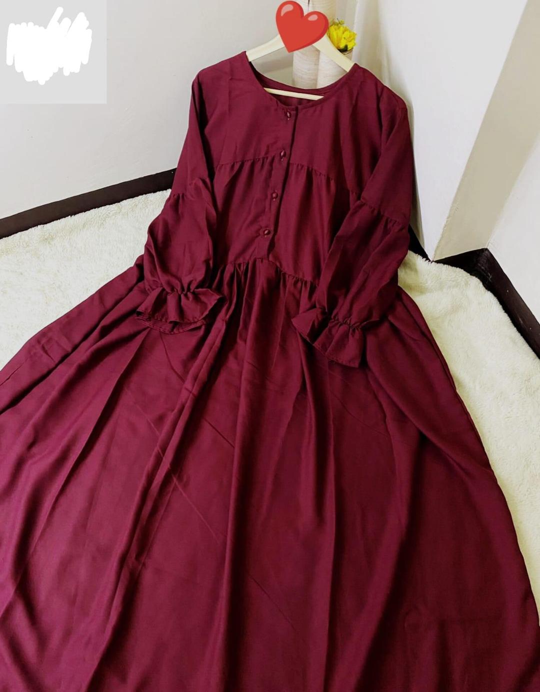 Stylish Georgette Abaya With Buttoned Collar
